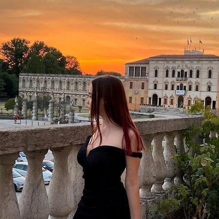 Boutique House Alle Loggie Palladiane Di Villa Contarini Piazzola sul Brenta Eksteriør bilde